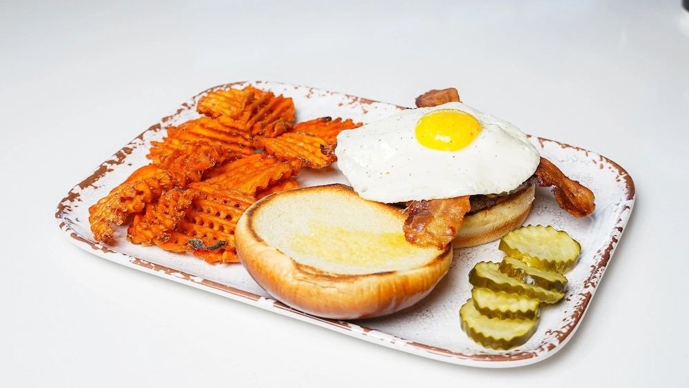 Brunch Club Burger